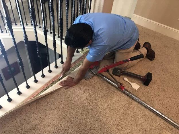 Carpet Stretching and Repair Service