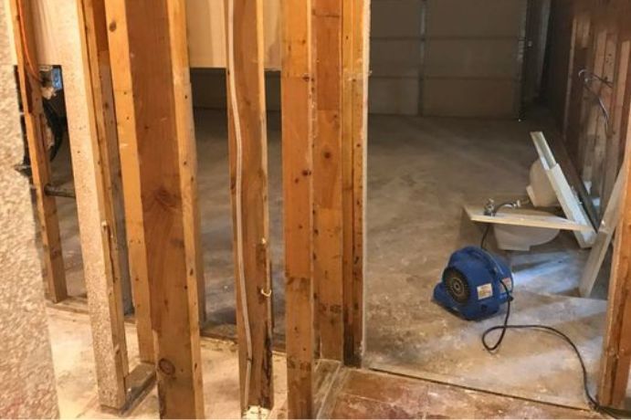 What is the Average cost of Water Damage Restoration in Willis, TX?