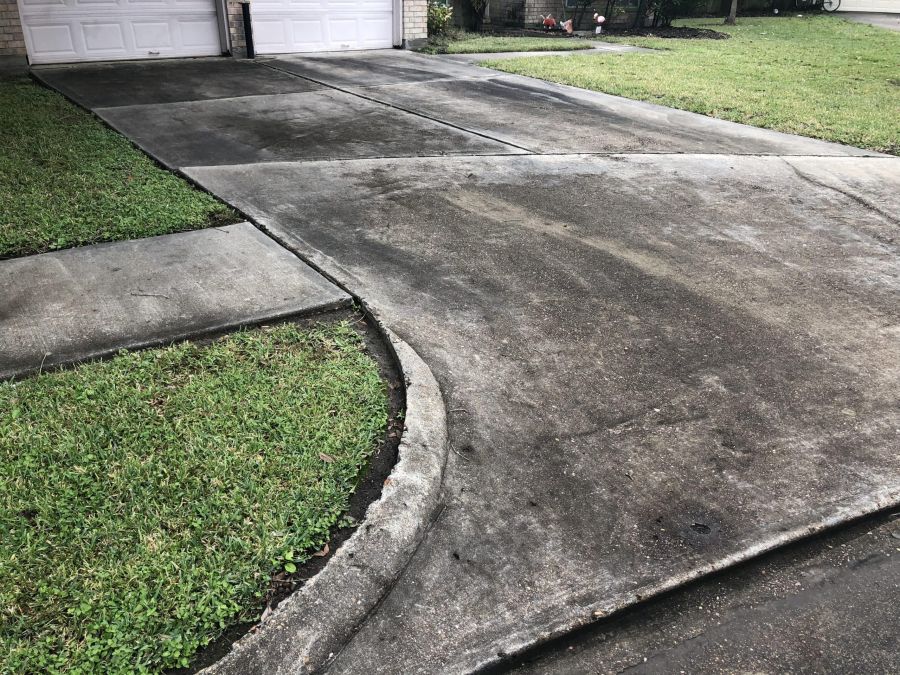 Pressure Wash Driveway Scaled 1